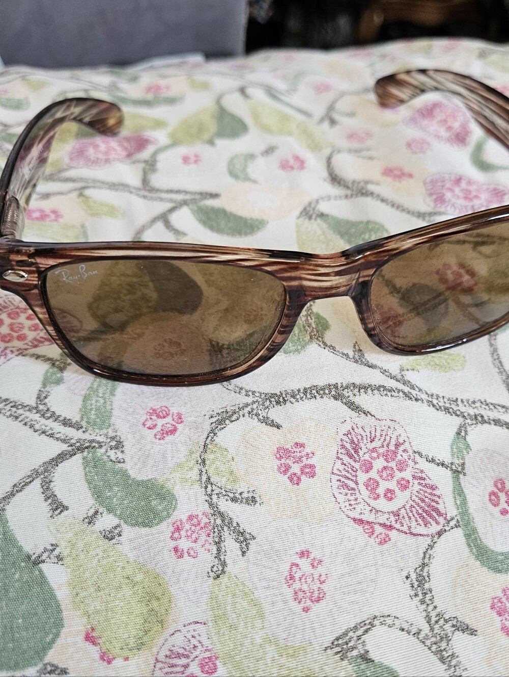 Ray-Ban Brown Tortoise Rectangular Sunglasses - Picture 2 of 4